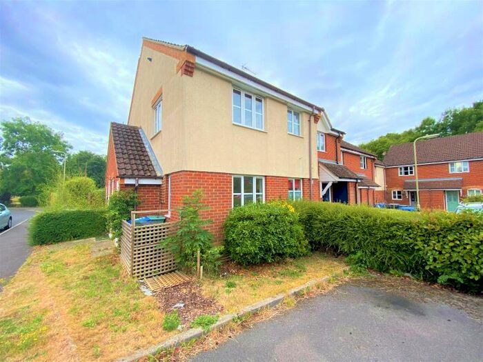 1 Bedroom Terraced House To Rent In Church Crookham, GU52