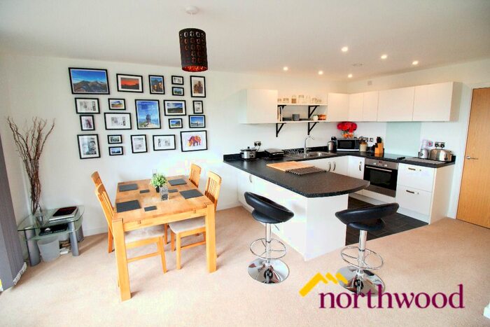 2 Bedroom Flat To Rent In Bell Barn Road, Edgbaston, Birmingham, B15