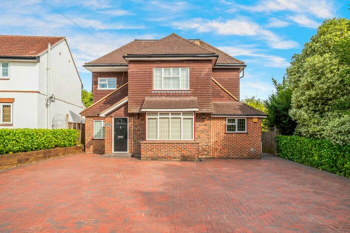 6 Bedroom Detached House To Rent In Chalkpit Lane, Oxted, RH8