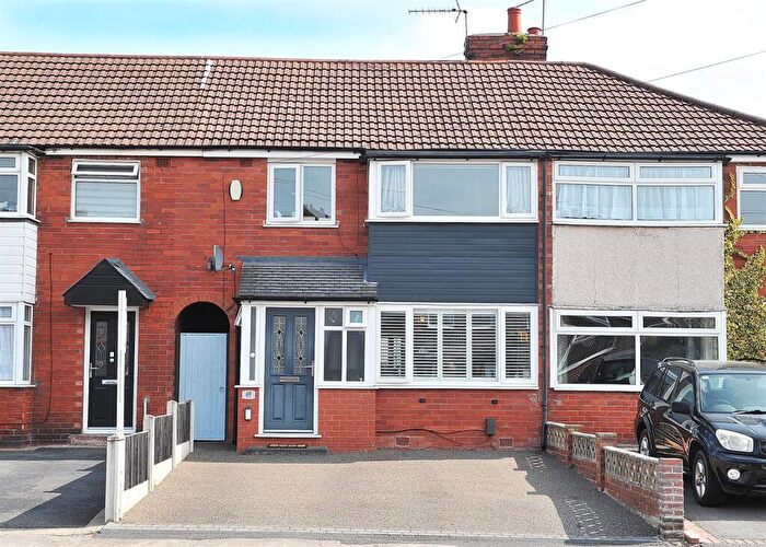 3 Bedroom Town House For Sale In Ferry Road, Irlam, M44