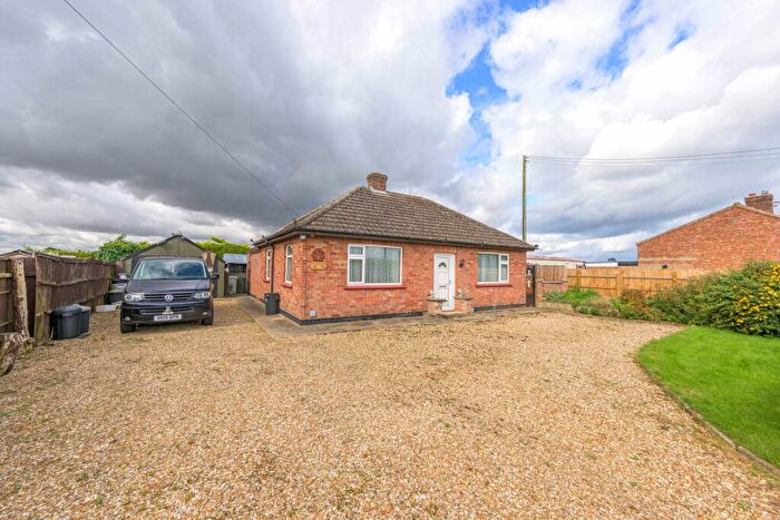 2 Bedroom Detached Bungalow For Sale In Sandy Bank, New York - Lincolnshire, LN4