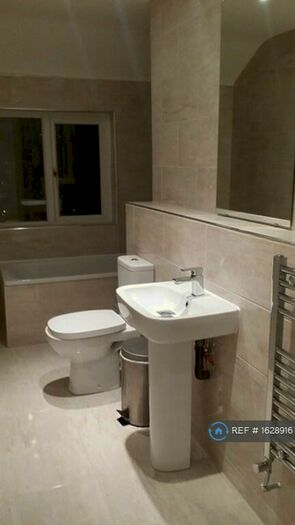 2 Bedroom Flat To Rent In London, London, SE9