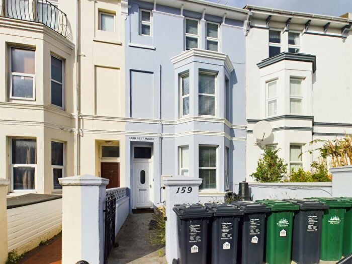 2 Bedroom Flat To Rent In Queens Park Road, Brighton, BN2