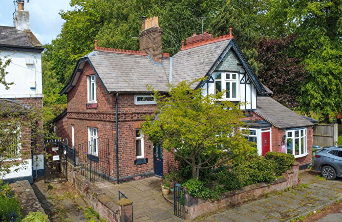 2 Bedroom Semi-Detached House For Sale In Ferry Road, Eastham Village, Wirral, CH62