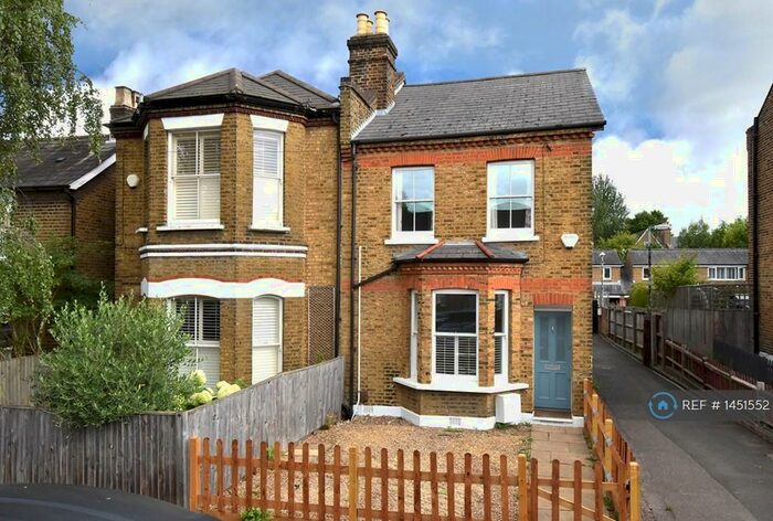 3 Bedroom Semi-Detached House To Rent In Clive Road, London, SE21