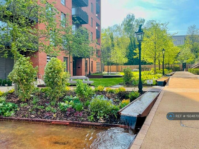 2 Bedroom Flat To Rent In Beeley House, London, N8