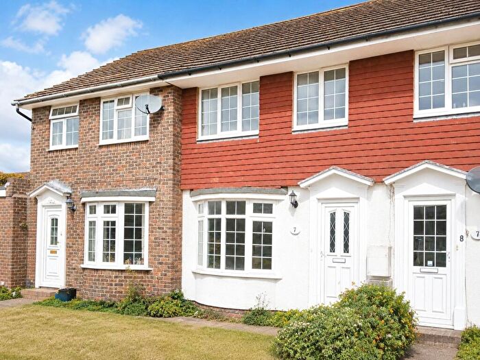 3 Bedroom Terraced House To Rent In Southerden Close, Hailsham, BN27