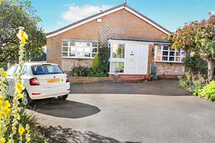 2 Bedroom Detached House For Sale In Shiloh Garden Walk, Dudley, DY3