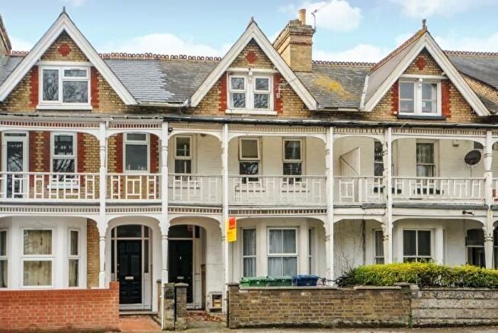 6 Bedroom Terraced House To Rent In Available Now- Hmo Sharers, Abingdon Road, OX1