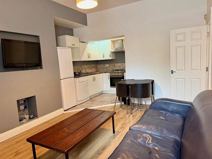 3 Bedroom Apartment To Rent In Coniston Avenue, West Jesmond, NE2