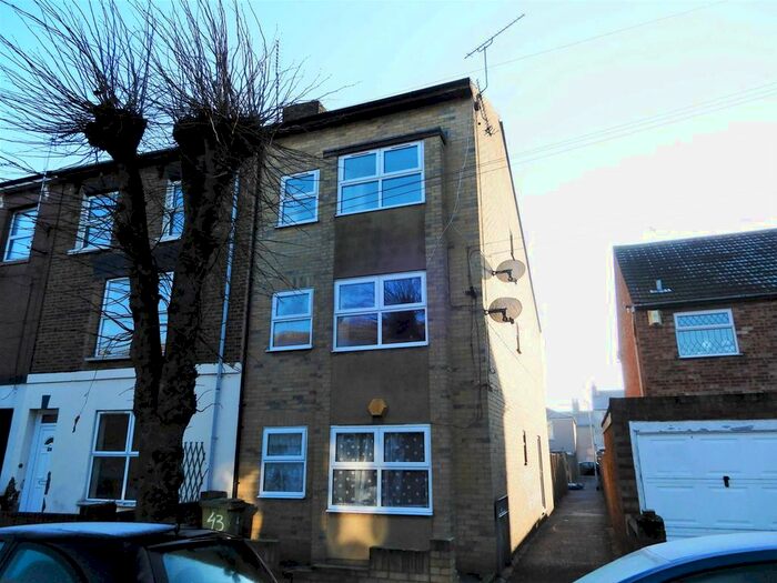 1 Bedroom Flat To Rent In Alma Road, Sheerness, ME12