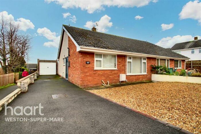 2 Bedroom Bungalow To Rent In The Deans, BS20