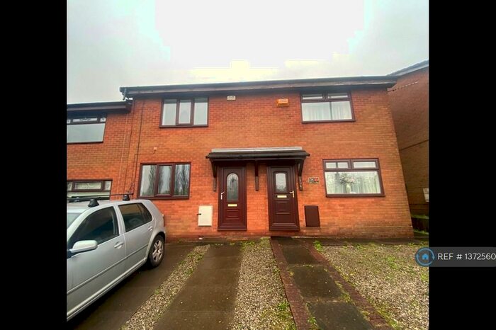 3 Bedroom Terraced House To Rent In Bury New Road, Bolton, BL2