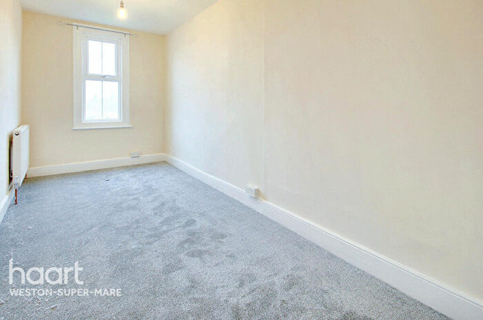 2 Bedroom Flat To Rent In Coronation Road, Weston-super-mare, BS22
