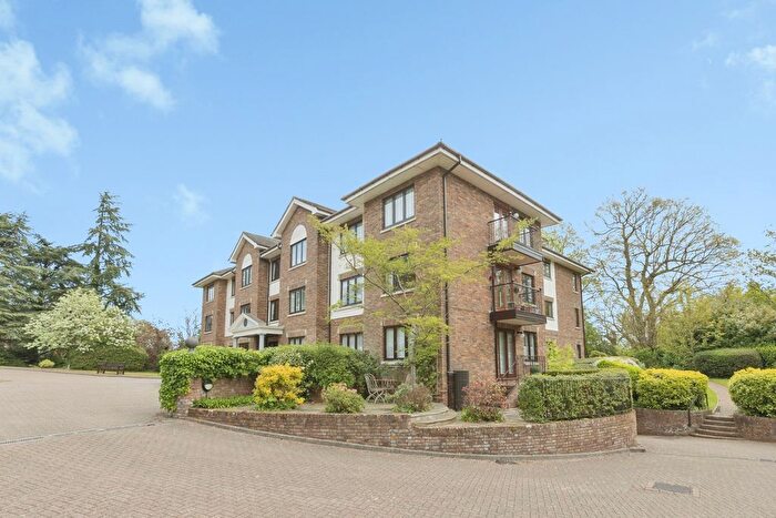 2 Bedroom Flat For Sale In Kingswood Road, Tunbridge Wells, Kent, TN2