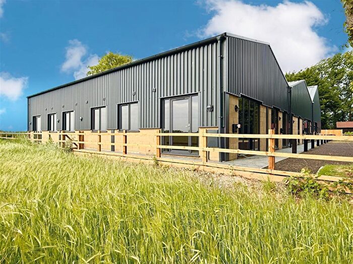 3 Bedroom Barn Conversion For Sale In Heath Road, Rollesby, NR29