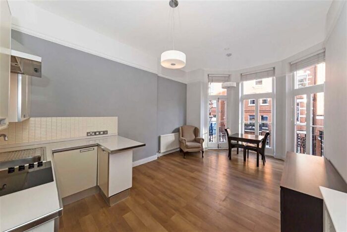 1 Bedroom Flat To Rent In Egerton Gardens, London, SW3
