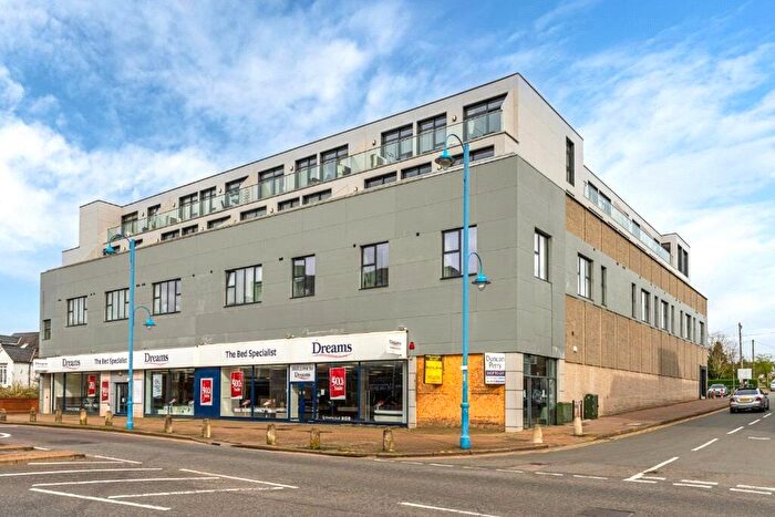 1 Bedroom Apartment To Rent In Darkes Lane, Potters Bar, EN6