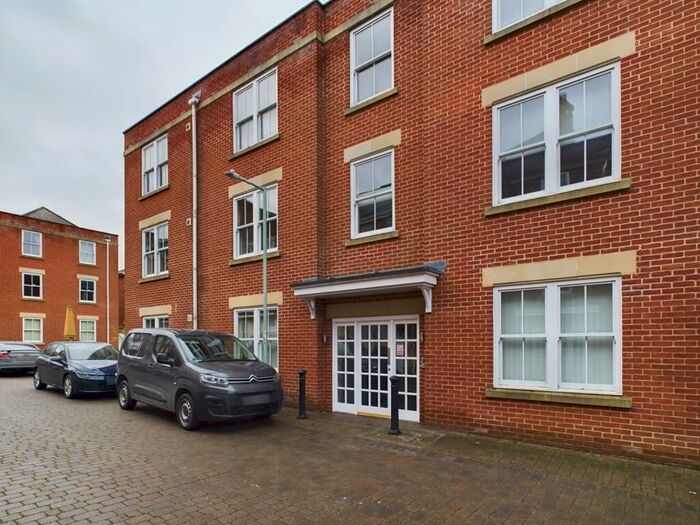 2 Bedroom Flat To Rent In Stephensons Place, Bury St Edmunds, IP32