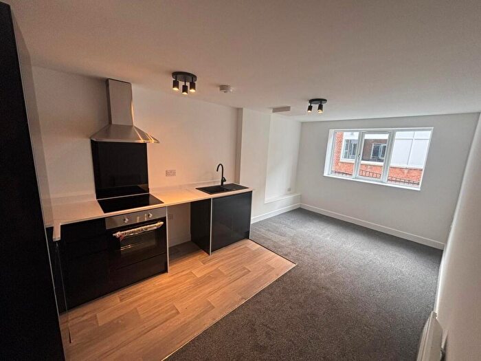 1 Bedroom Apartment To Rent In West Street, Chesterfield, S40