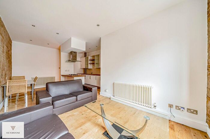2 Bedroom Apartment To Rent In Saxon House, Thrawl Street, Spitalfields, London, E1