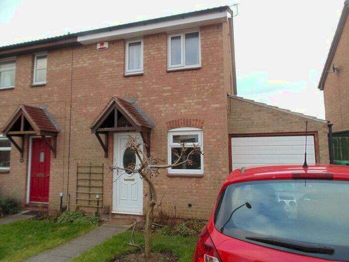 2 Bedroom Semi-Detached House To Rent In Dean Close, Wollaton, Nottingham, NG8
