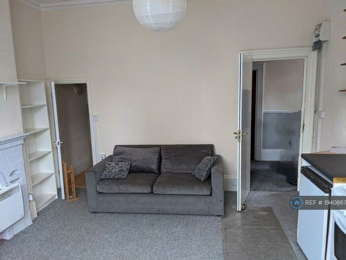 Studio To Rent In St Andrews, Bristol, BS6