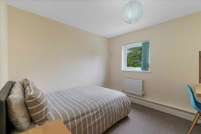 7 Bedroom Apartment To Rent In Houndiscombe Road, Plymouth, PL4