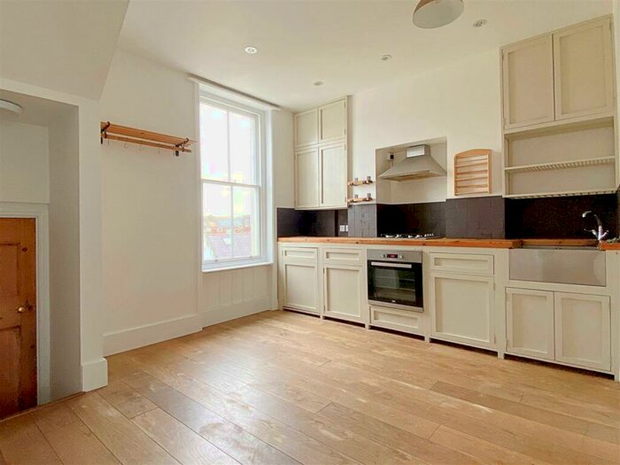 2 Bedroom Duplex To Rent In Hollingbury Road, Brighton, BN1