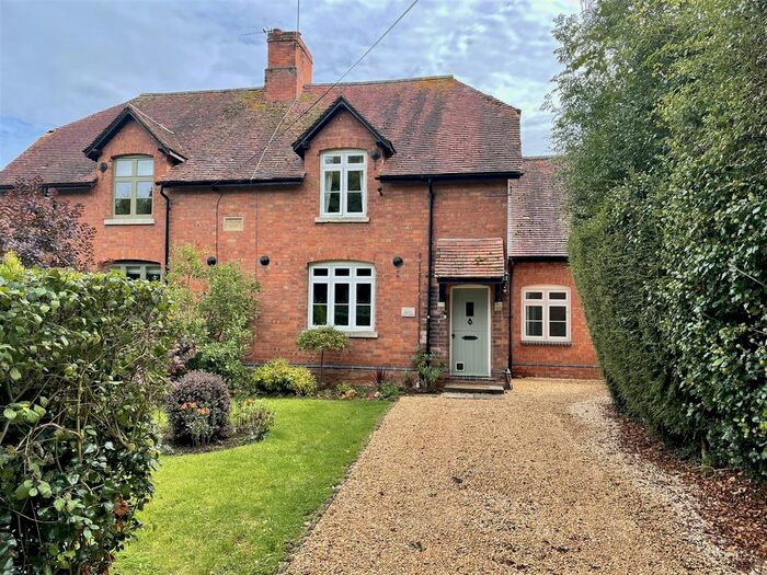 3 Bedroom Semi-Detached House For Sale In Lulsley, Knightwick, Worcester, WR6