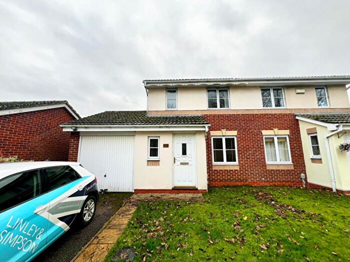 3 Bedroom Semi-Detached House To Rent In Woodmans Way, Beverley, East Riding Of Yorkshi, HU17