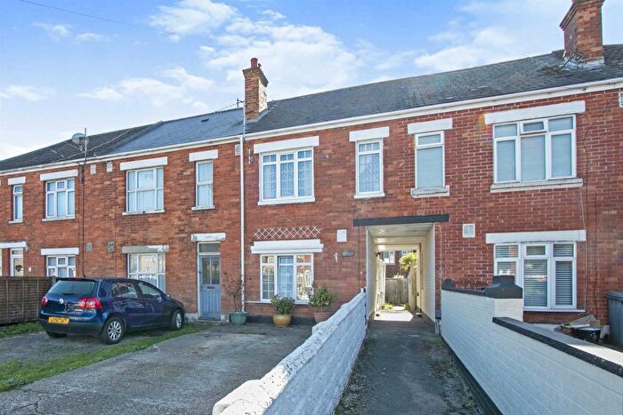 3 Bedroom Terraced House For Sale In Brassey Road, Bournemouth, BH9