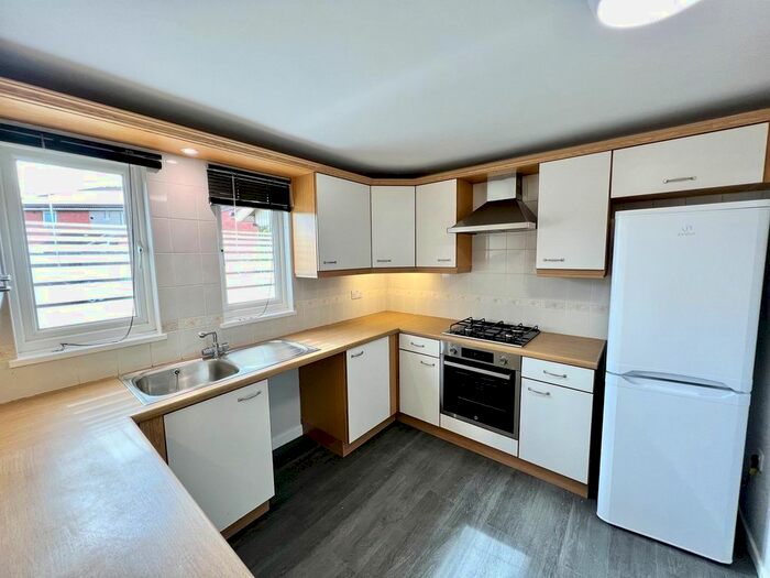 1 Bedroom Flat To Rent In Ploverly, Peterborough, PE4