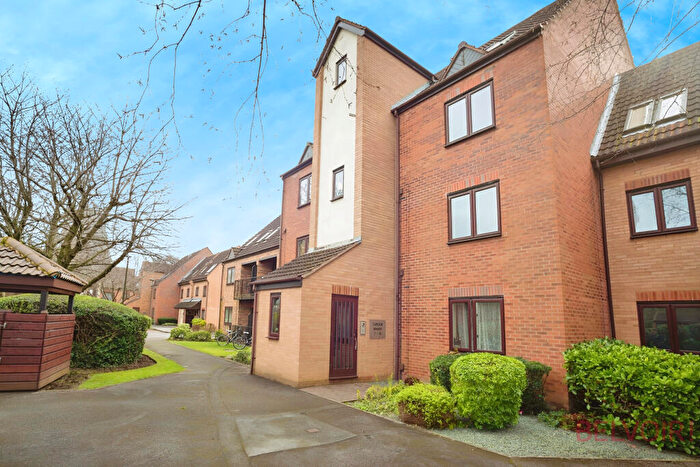 1 Bedroom Flat To Rent In Curlew Wharf, Castle Marina, Nottingham, NG7