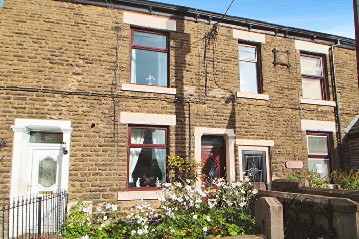3 Bedroom Terraced House For Sale In Cottage Lane, Glossop, Derbyshire, SK13