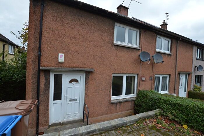 2 Bedroom Semi-Detached House To Rent In Macbeth Road, Dunfermline, KY11