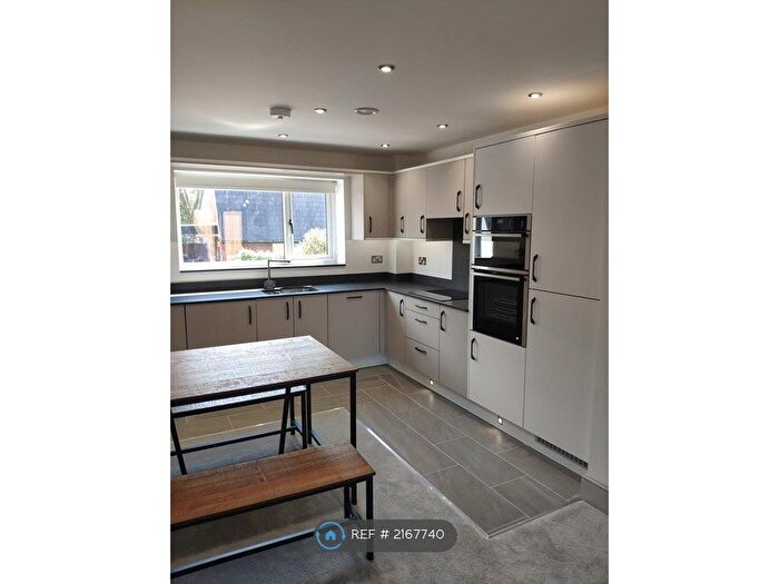 1 Bedroom Flat To Rent In Latimer House, Birmingham, B15