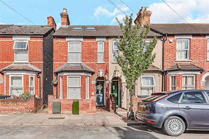 3 Bedroom End Of Terrace House For Sale In Dudley Street, Bedford, MK40