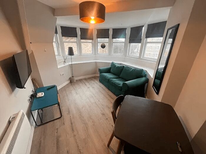 1 Bedroom Flat To Rent In The Tralee, BH2