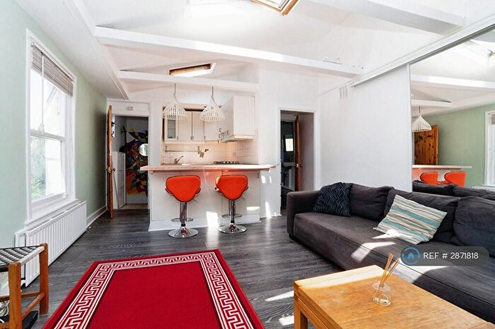 Studio To Rent In Denmark Road, London, SE5