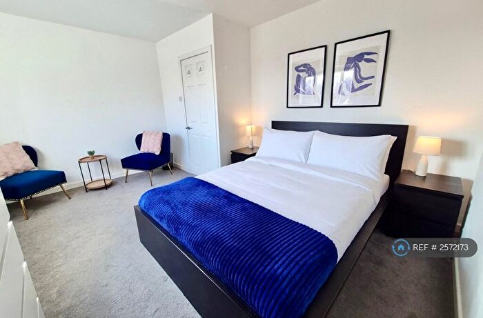 2 Bedroom Flat To Rent In Spriggs House, London, N1