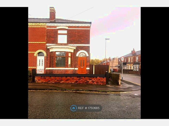 3 Bedroom Semi-Detached House To Rent In Heath Road, Ashton-In-Makerfield, Wigan, WN4