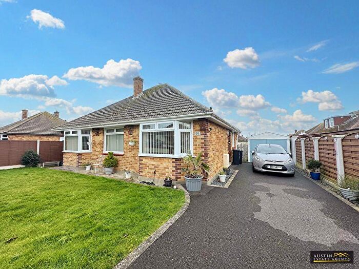 2 Bedroom Detached Bungalow For Sale In Clarence Road, Littlesea, Weymouth, Dorset, DT4