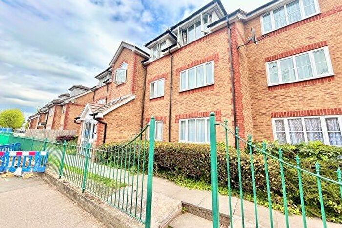 2 Bedroom Flat To Rent In Westbury Road, London, E17