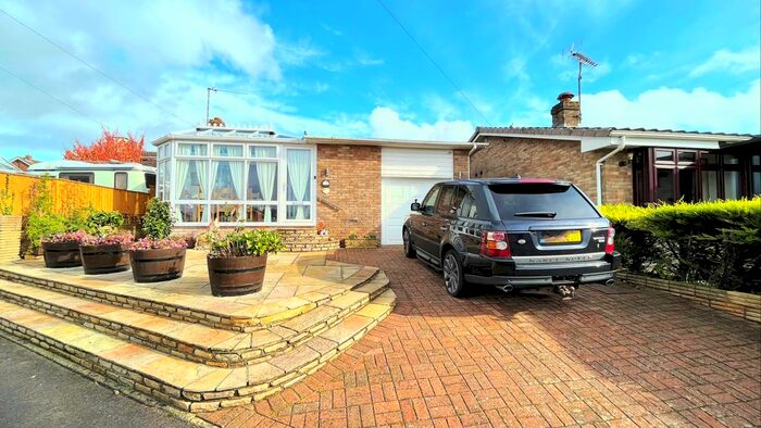 2 Bedroom Detached Bungalow For Sale In Boyte Road, DT11