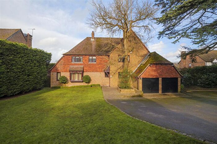 4 Bedroom Detached House For Sale In Heathfield Road, Penenden Heath, Maidstone, ME14