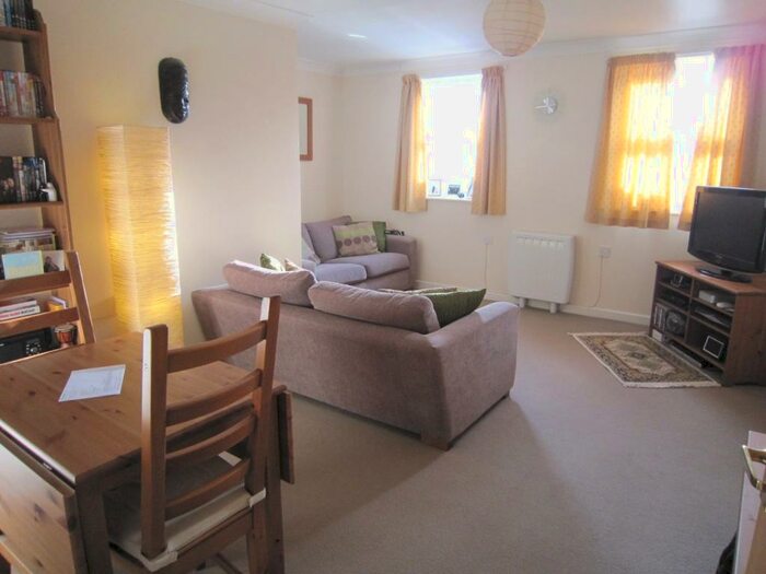 2 Bedroom Flat To Rent In Stonehenge Walk, Amesbury, SP4