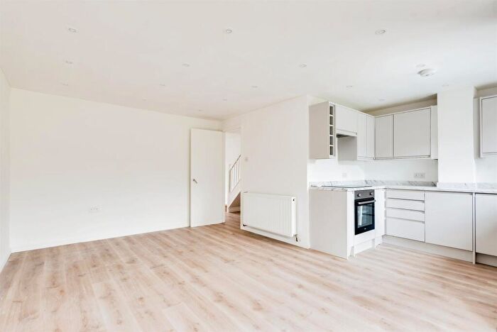 3 Bedroom Terraced House For Sale In Tower Hill, Witney, OX28