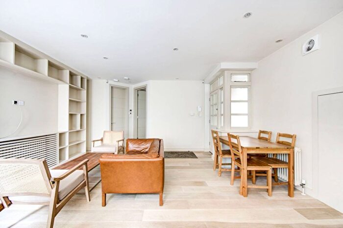 1 Bedroom Flat To Rent In Petersham Mews, South Kensington, London, SW7