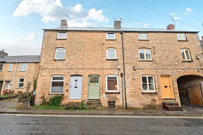 3 Bedroom Cottage For Sale In Chipping Norton, Oxfordshire, OX7